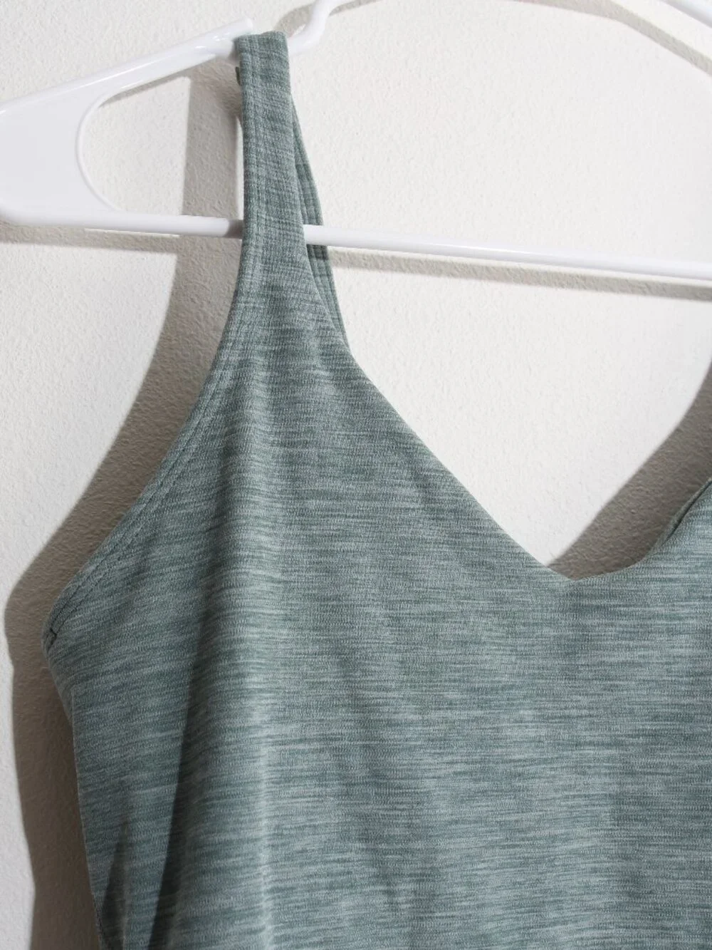 Lululemon Align Tank Crop Top Heathered Tidewater Teal Nulu Built-In Bra Size 8